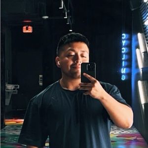 Meet your Posher, Jonathan